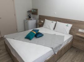 elenamou rooms, hotel pet friendly ad Ammouliani