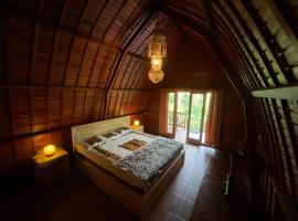 Sugita Wooden House, habitación en casa particular en Payangan