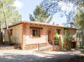 AldeaMia, Cozy villa for 8 people, pool, mountain view, beach at 8 min, cabaña o casa de campo en Vilanova d'Escornalbou