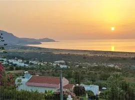 Villa Irene, Beautiful Escape, Lindos 10 mins, Beach 4 mins, Views 0 mins