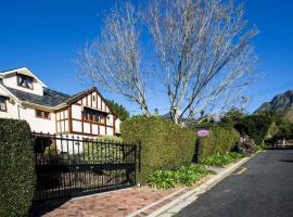 Knightsbury Guest House, hotel near University of Cape Town - UCT, Cape Town