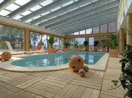 La Pradella, hotel with pools in Bolquere Pyrenees 2000