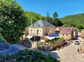 Hôtellerie de l'Abbaye Saint Amand, hotel with parking in Saint-Amand-de-Coly