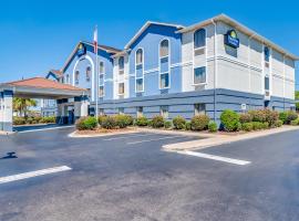 Days Inn & Suites by Wyndham Prattville-Montgomery, kh&aacute;ch sạn gần Maxwell Air Force Base - MXF, Prattville