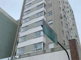 Apto com ar wi-fi garagem no centro de Passo Fundo RS