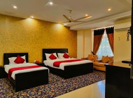 Hotel Ittehad Regency, hotel v destinaci Abbottabad