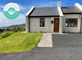 Achill Sound Holiday Village No 11, villa in Achill Sound