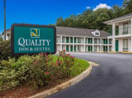 Quality Inn & Suites near Lake Oconee, hotel v destinácii Turnwold