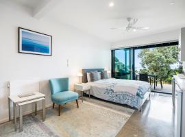 Bayview Corner Suite Unit 2 - Paihia Unit, vacation home in Paihia