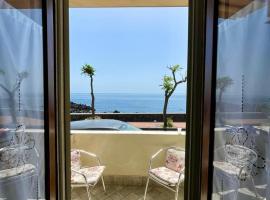 Nice Sicily Little family home, hotel económico em Acireale