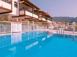 HomeForGuest Apartamento con piscina a 50M del mar en La Caleta