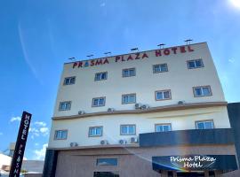 Prisma Plaza Hotel, hotel with parking in Taubaté