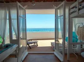 LOFT CANET DE MAR CERCA de BARCELONA