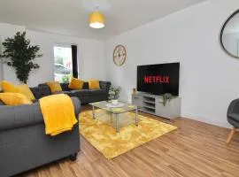 CityWharf Lodge - Fully Furnished Home With Free Parking, WiFi, Netflix