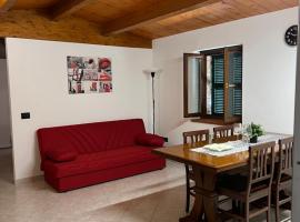 Casa Nico, apartment in Montemarciano