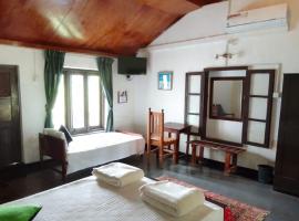 Arachiwil Green Nature Resort, perkemahan di Puttalam