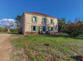 Les Maisons des Houssats à Trensacq, hotel en Trensacq