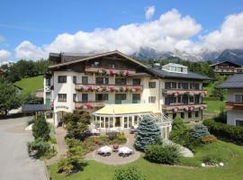 Hotel Edelweiss, hotel v mestu Maria Alm am Steinernen Meer