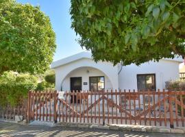 Bay Cottage Beautiful cosy luxury cottage - Beach area – obiekty na wynajem sezonowy w mieście Pissouri