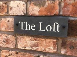 Private Loft Country Hideaway, hotell i Shifnal