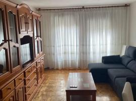 Piso 3 habitaciones, centro de Colombres hasta 8 personas – apartament w mieście Colombres