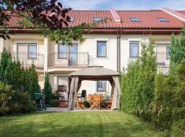 Amazing Home In Mielno With Wifi