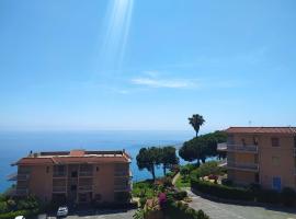 Rifugio marinaresco con vista mare e parcheggio, hotel met parkeren in Cipressa