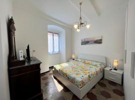 House Silvia By Holiday World, apartment in Genoa