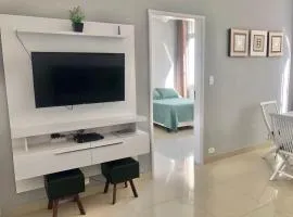 Apê completo no Centro - 50m da Praia Pitangueiras