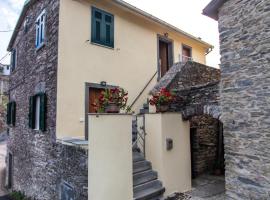 Near - Cinque Terre Holiday Apartment, Ferienwohnung in Riccò del Golfo di Spezia