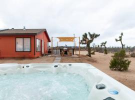Hemingway House - Hot Tub Under The Desert Stars, hotel v destinaci Yucca Valley