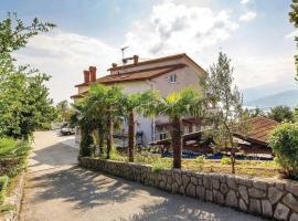 Apartments with a parking space Kastav, Opatija - 15287, hotel in Kastav