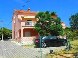 Apartments with a parking space Barbat, Rab - 15459