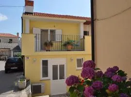 Apartments by the sea Vrbnik, Krk - 15754