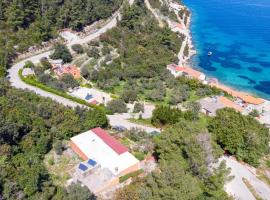 Secluded fisherman's cottage Cove Babina, Korcula - 16193, hotel with parking in Pupnat