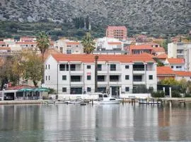 Apartments by the sea Trogir - 16211