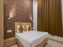 FabHotel Destiny 54, hotel in Vijay Nagar, Indore