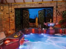 Lincoln Holiday Retreat View with Private Hot Tub