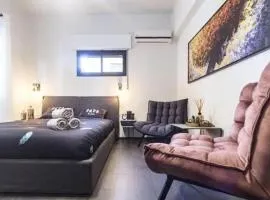 NEW! 2 BD Premium Beach house W/large balcony