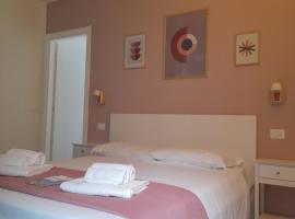 CA' DEL VINO Rooms- Varzo, bed & breakfast a Varzo