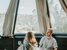 Tackork Gård & Marina โรงแรมในเนาโว