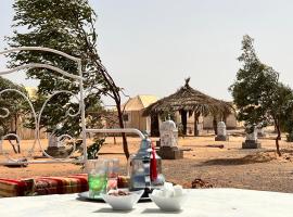 Merzouga Camp & Desert Activities: Merzouga şehrinde bir kamp alanı