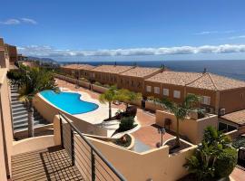 Casa Adosada de lujo con piscina y vistas al mar, budgethotell i Santa Cruz de Tenerife
