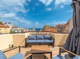 SUPERBE PENTHOUSE PROCHE MONACO GRANDE TERRASSE