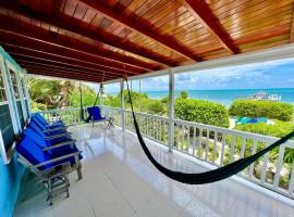 Laura's Lookout, villa in Caye Caulker