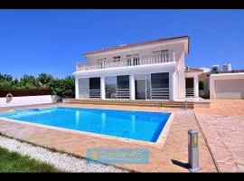 Villa 200m To The Coral Bay Strip, Large Pool