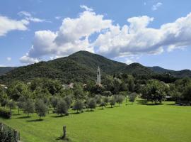 Casa panoramica, lägenhet i Attimis