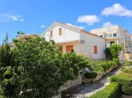 Apartments by the sea Seget Vranjica, Trogir - 17125