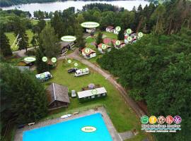 Nad rybníkem Hnačov - rodinný rekreační areál, holiday park in Hnačov