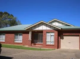 Wagga Showground Villas